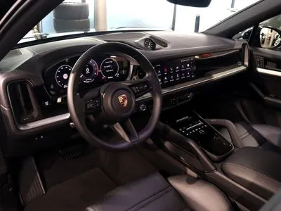 Porsche Cayenne Standard
