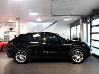 Porsche Cayenne Standard