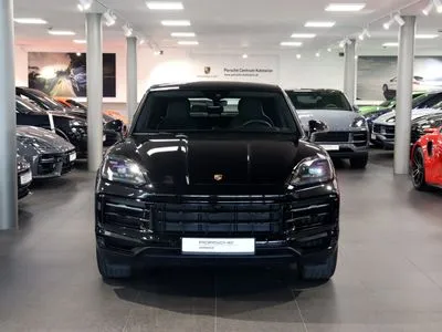 Porsche Cayenne Standard