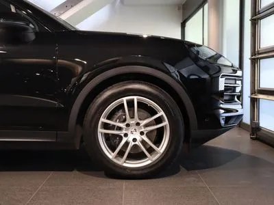 Porsche Cayenne Standard