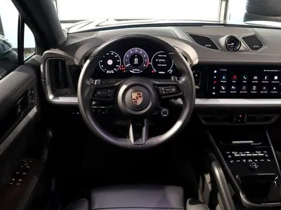 Porsche Cayenne Inne