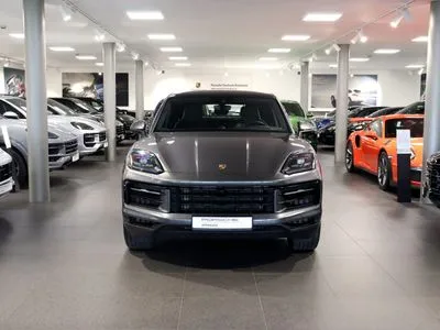 Porsche Cayenne Inne
