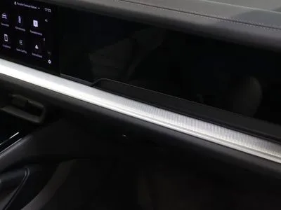 Porsche Cayenne Inne