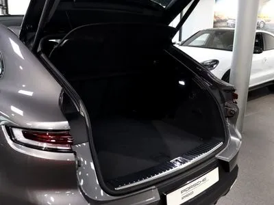 Porsche Cayenne Inne