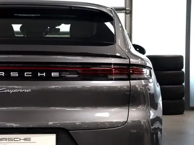 Porsche Cayenne Inne