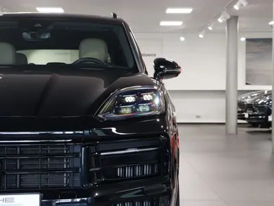 Porsche Cayenne Standard