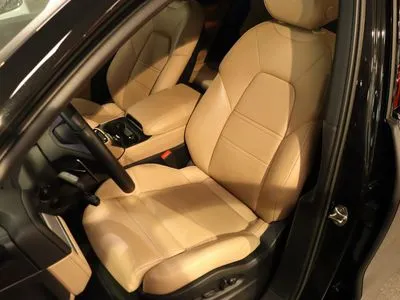 Porsche Cayenne Standard