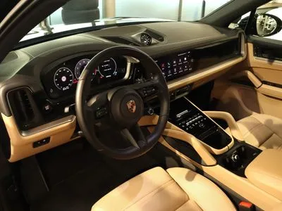 Porsche Cayenne Standard