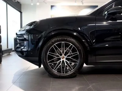 Porsche Cayenne Standard