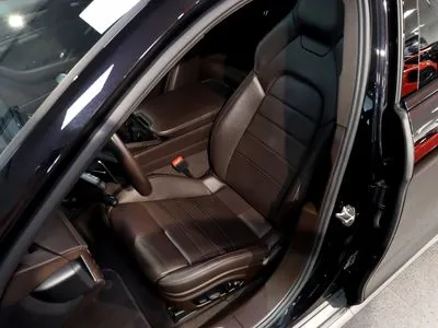 Porsche Panamera 4 E-Hybrid