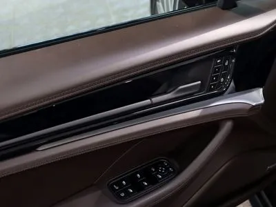 Porsche Panamera 4 E-Hybrid