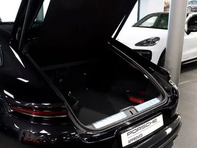 Porsche Panamera 4 E-Hybrid