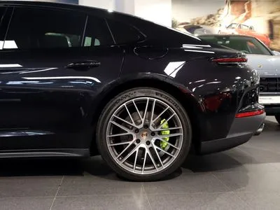 Porsche Panamera 4 E-Hybrid