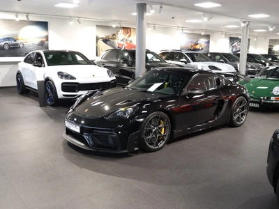 Porsche 718 Cayman GPF GT4 RS PDK