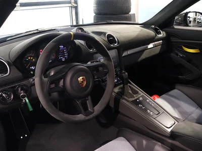 Porsche 718 Cayman GPF GT4 RS PDK