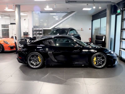 Porsche 718 Cayman GPF GT4 RS PDK