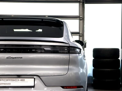 Porsche Cayenne Standard