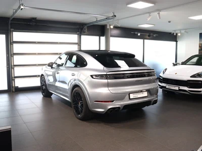 Porsche Cayenne Standard
