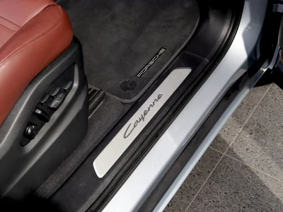 Porsche Cayenne Standard