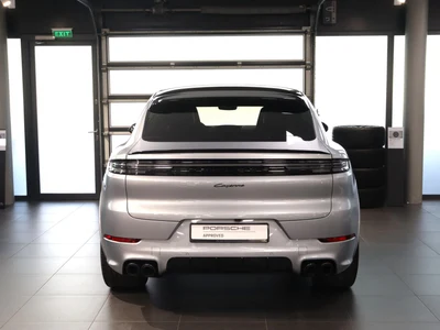 Porsche Cayenne Standard