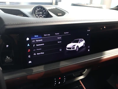 Porsche Cayenne Standard
