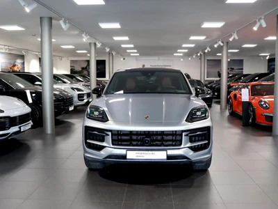 Porsche Cayenne Standard