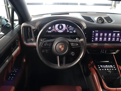 Porsche Cayenne Standard