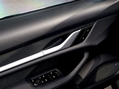 Porsche Taycan 105kWh Turbo GT Weissach