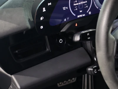 Porsche Taycan 105kWh Turbo GT Weissach