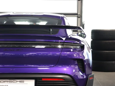 Porsche Taycan 105kWh Turbo GT Weissach