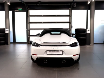 Porsche 718 Spyder Inne