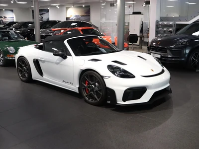Porsche 718 Spyder Inne
