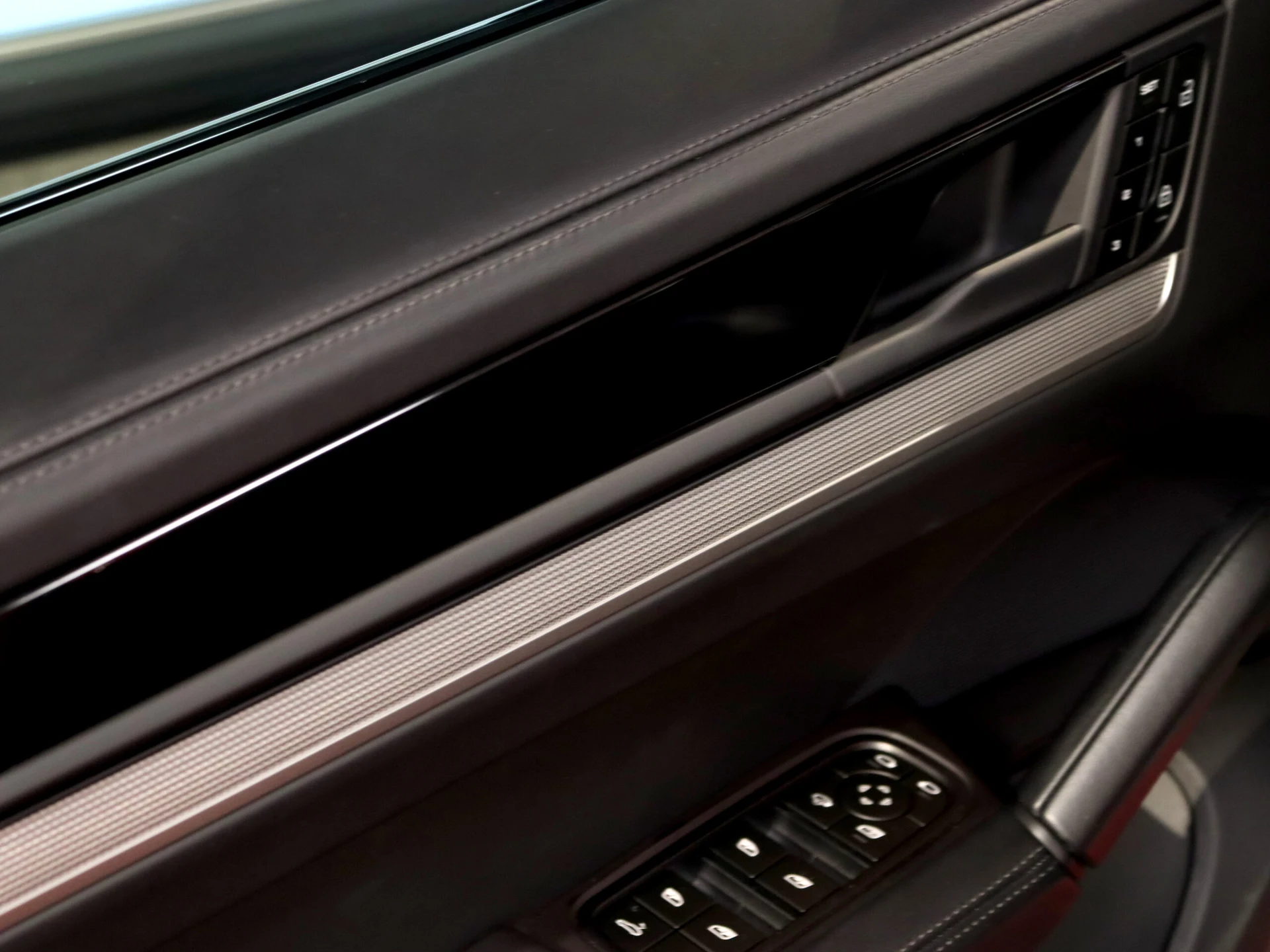 Porsche Cayenne Standard III (2017-) — zdjęcie 21
