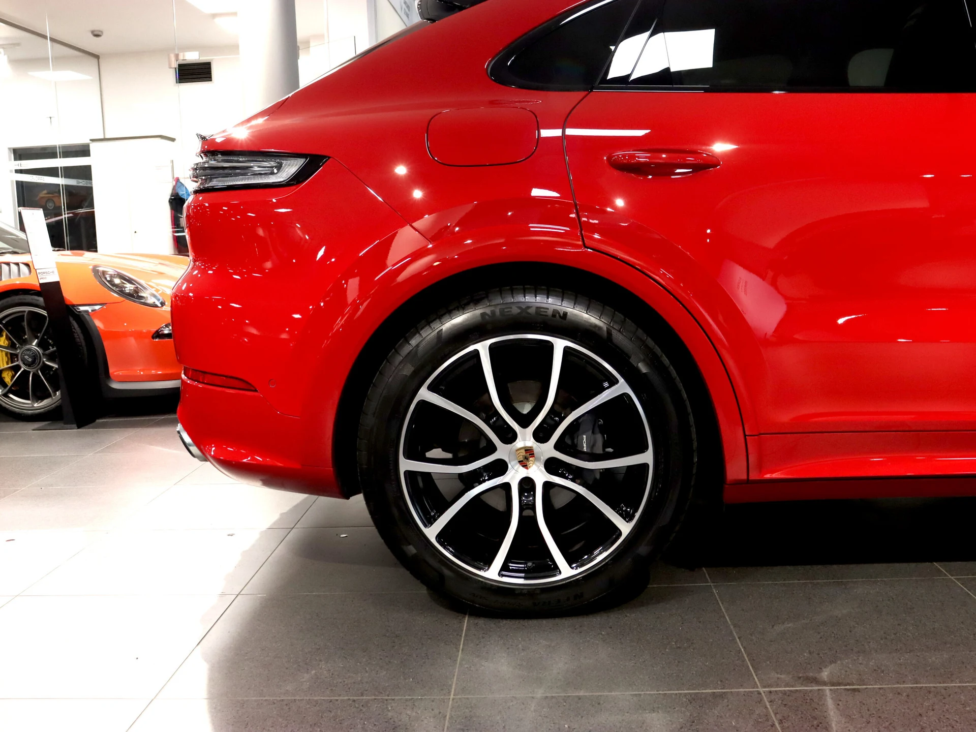 Porsche Cayenne Standard III (2017-) — zdjęcie 10