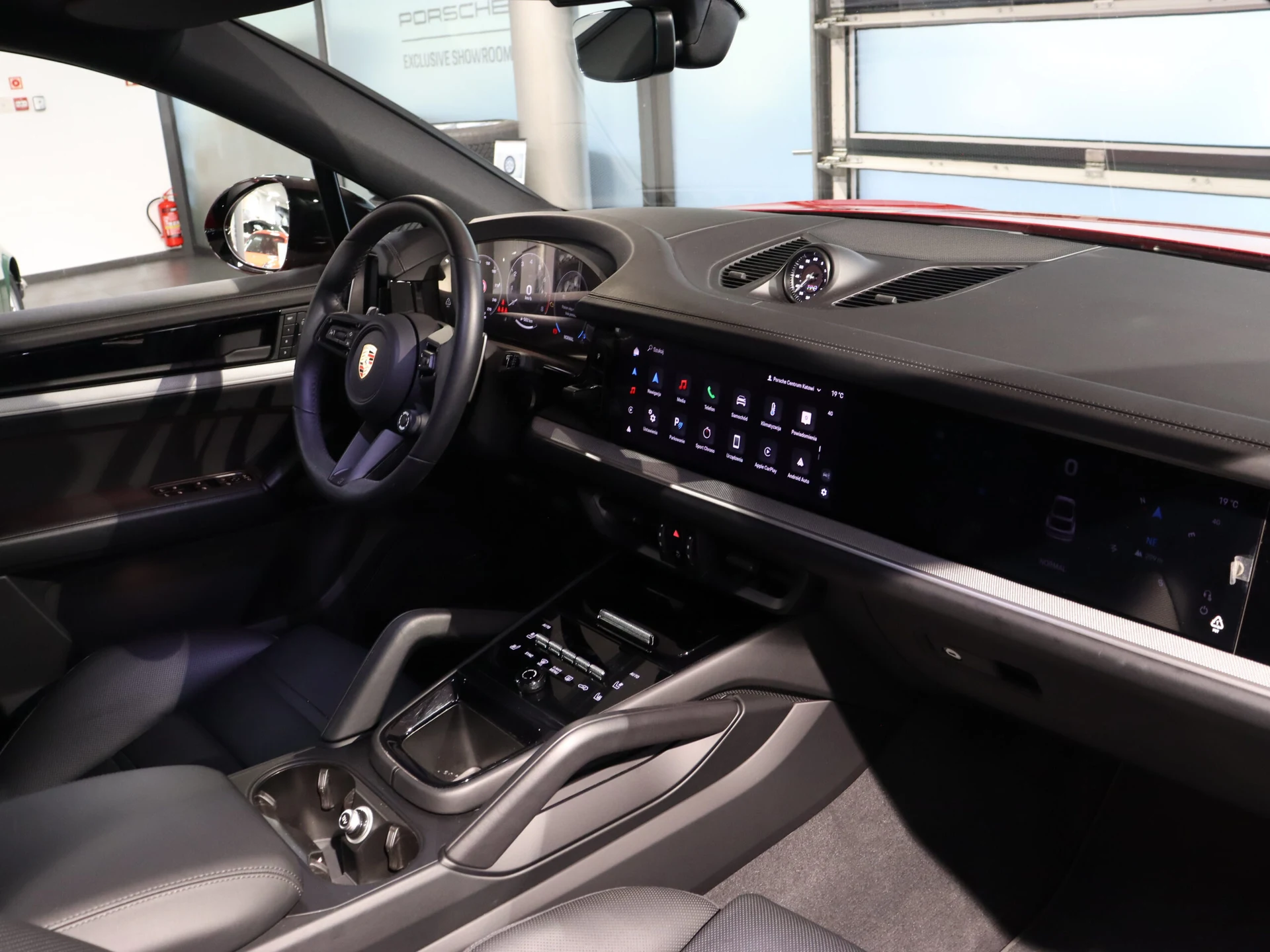 Porsche Cayenne Standard III (2017-) — zdjęcie 15