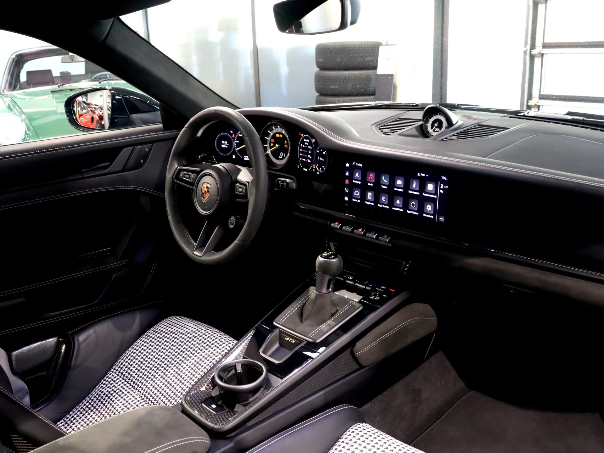 Porsche 911 GT3 PDK 992 (2019-) — zdjęcie 18
