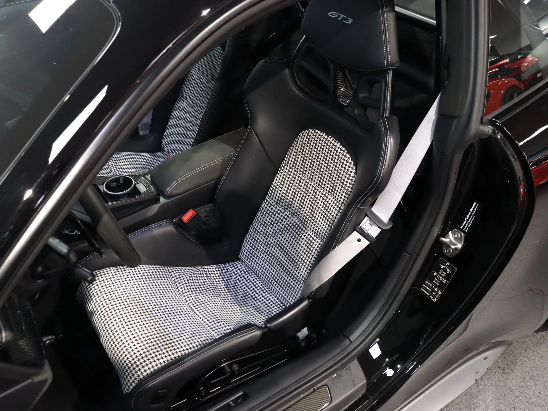 Porsche 911 GT3 PDK 992 (2019-) — zdjęcie 16