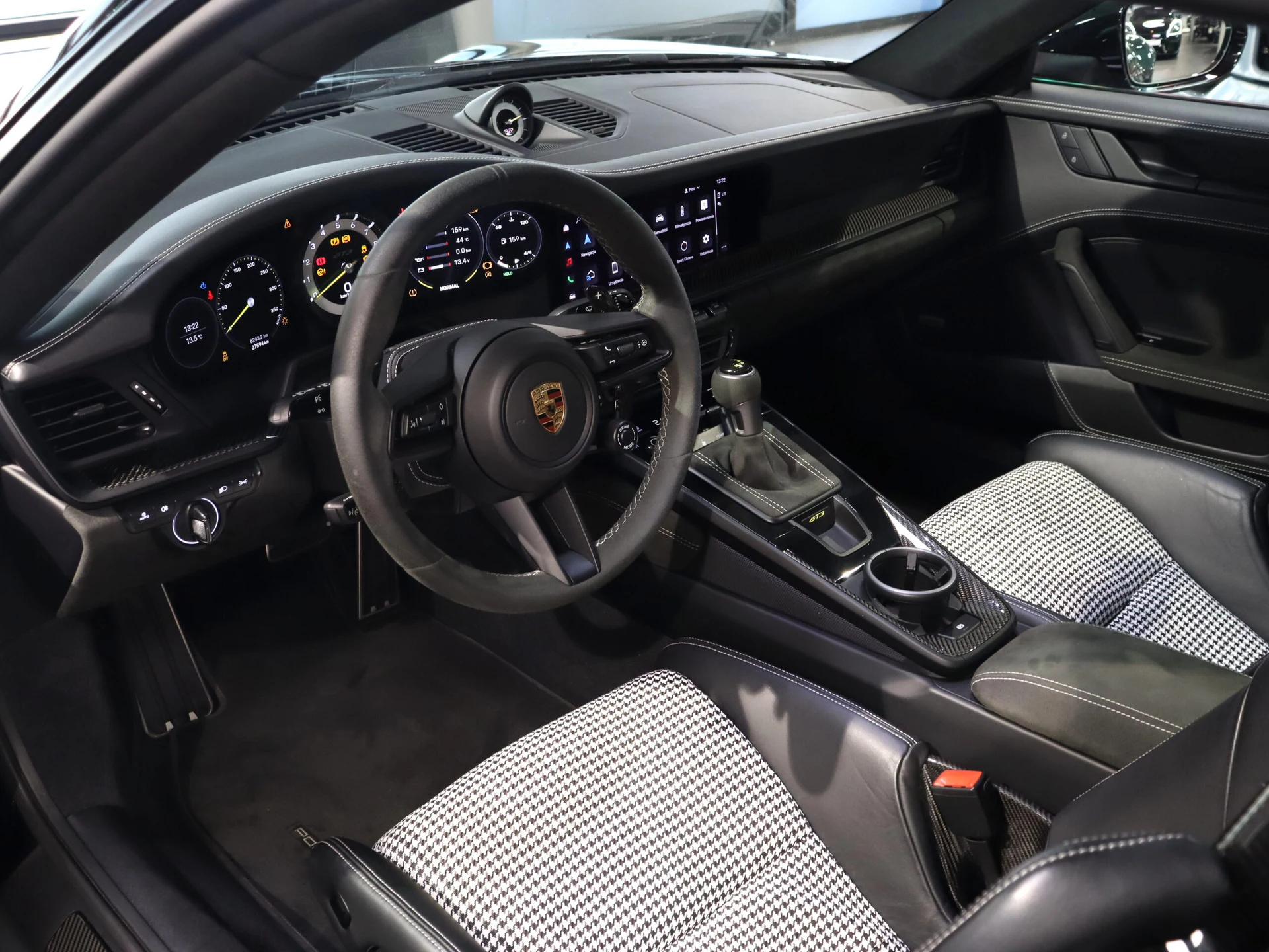 Porsche 911 GT3 PDK 992 (2019-) — zdjęcie 15