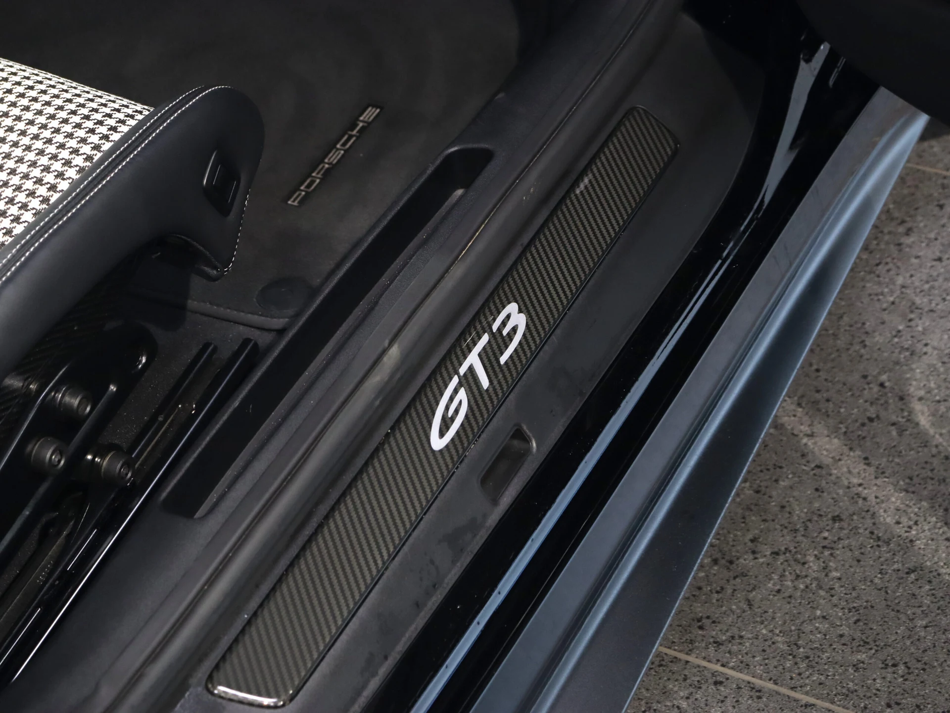 Porsche 911 GT3 PDK 992 (2019-) — zdjęcie 30