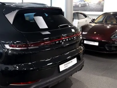 Porsche Cayenne Standard
