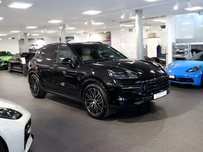 Porsche Cayenne Standard