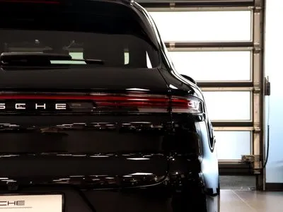 Porsche Cayenne Standard