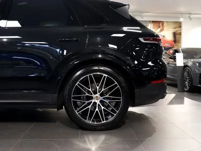 Porsche Cayenne Standard