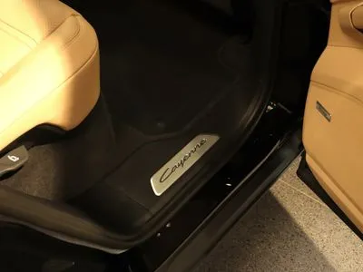Porsche Cayenne Standard