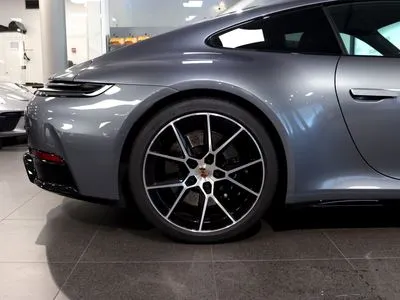 Porsche 911 Carrera T-Hybrid 4 GTS