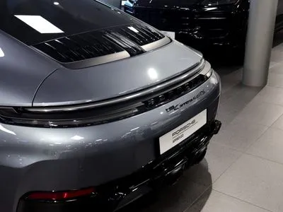 Porsche 911 Carrera T-Hybrid 4 GTS