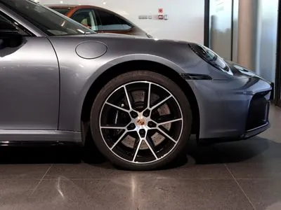 Porsche 911 Carrera T-Hybrid 4 GTS
