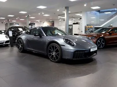 Porsche 911 Carrera T-Hybrid 4 GTS