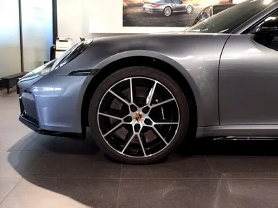 Porsche 911 Carrera T-Hybrid 4 GTS