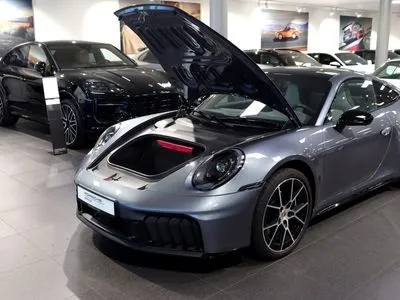Porsche 911 Carrera T-Hybrid 4 GTS